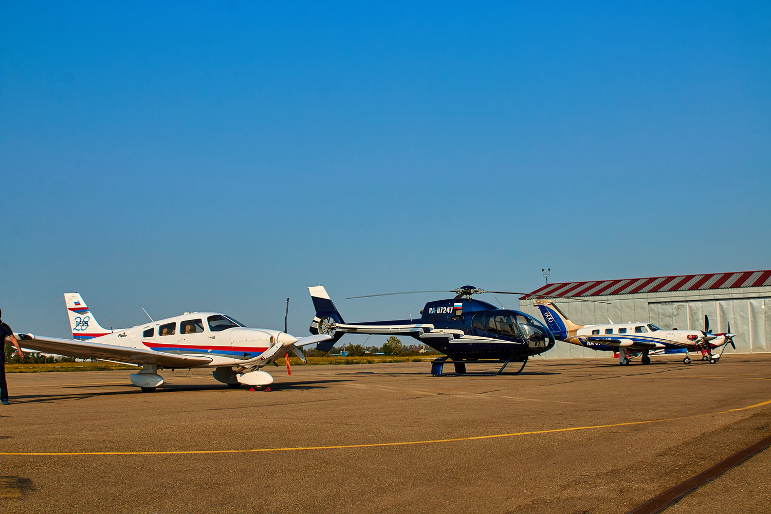 <span style="font-weight: bold;">стоянка на ПЕРРОНЕ (сутки)&nbsp;</span>